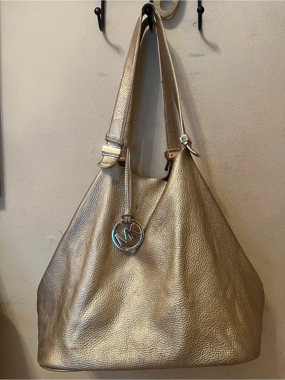 Michael Kors 2 in 1 (reversible) Gold & Tan Leather Hobo Bag